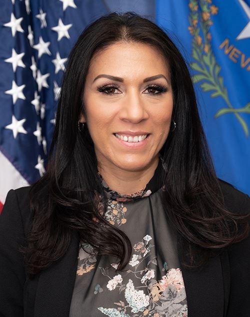 Lorina Dellinger web profile photo (jpg)